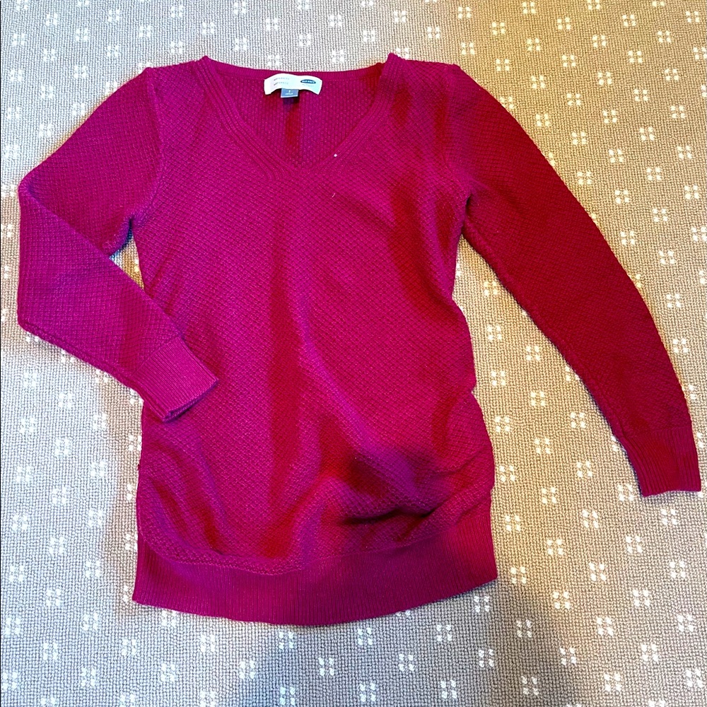 Excellent used condition maternity shirt